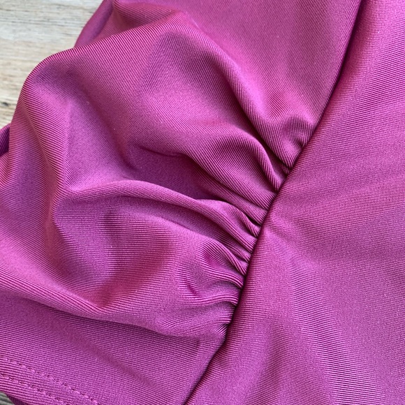 Cold Shoulder ♡ Ruffle Swimsuit - Picture 5 of 8